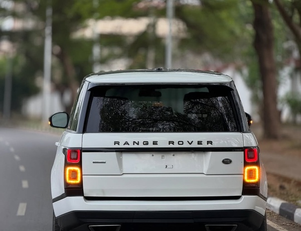 RANGE ROVER VOGUE 2015 FOR SALE – FOREIGN USED, FIRST BODY CONDIT