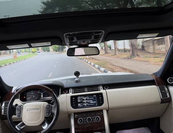 RANGE ROVER VOGUE 2015 FOR SALE – FOREIGN USED, FIRST BODY CONDIT