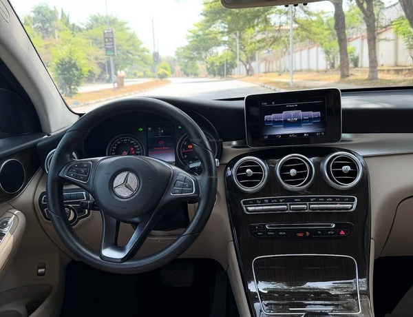 Foreign Used Mercedes Benz GLC300 Coupé 2017 for Sale In Abuja