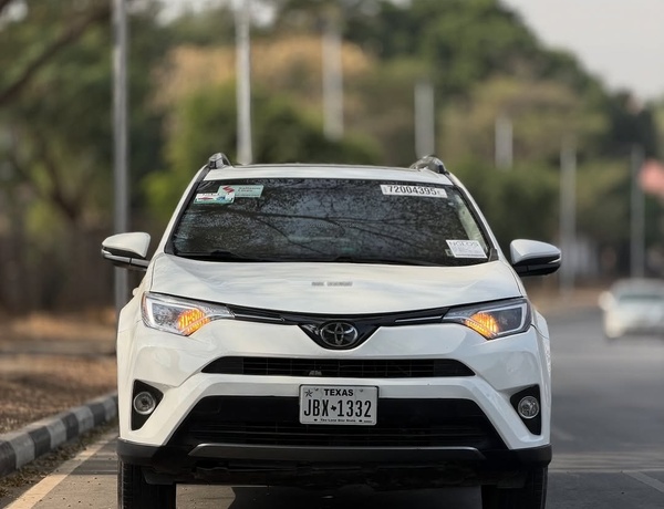 Foreign Used Toyota RAV4 2018 for Sale in Abuja