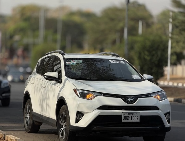 Foreign Used Toyota RAV4 2018 for Sale in Abuja