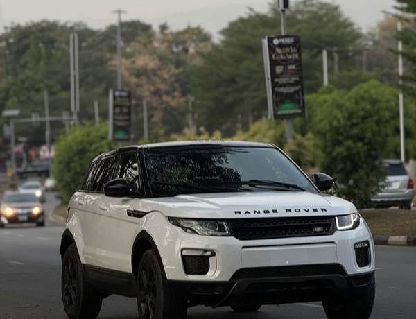 Foreign Used Range Rover Evoque 2016 model for Sale In Abuja