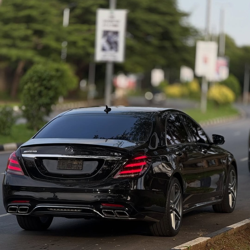 2020 MERCEDES-BENZ S63 AMG – FOREIGN USED | ULTRA LUXURY PERFORMANCE SEDAN  image