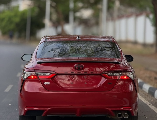 SHARP TOYOTA  CAMRY 2021  FOR SALE – FOREIGN USED, FULLY LOADED