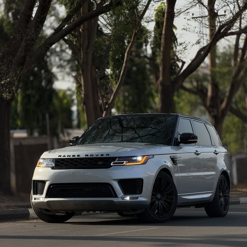 Foreign Used Range Rover Sport Autobiography P525  2020 for Sale In Abuja image