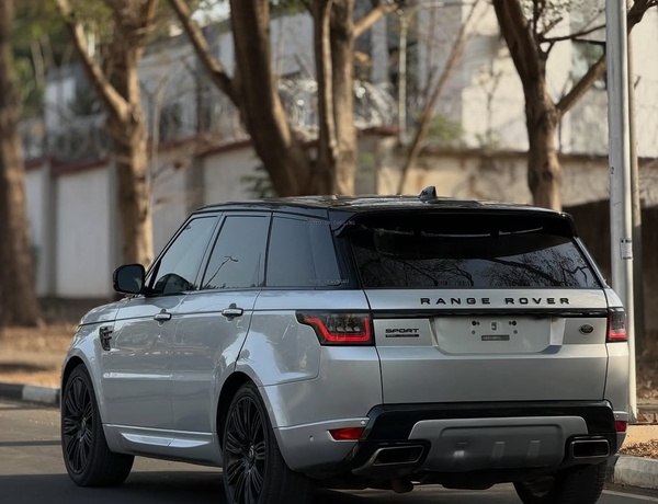 Foreign Used Range Rover Sport Autobiography P525  2020 for Sale In Abuja