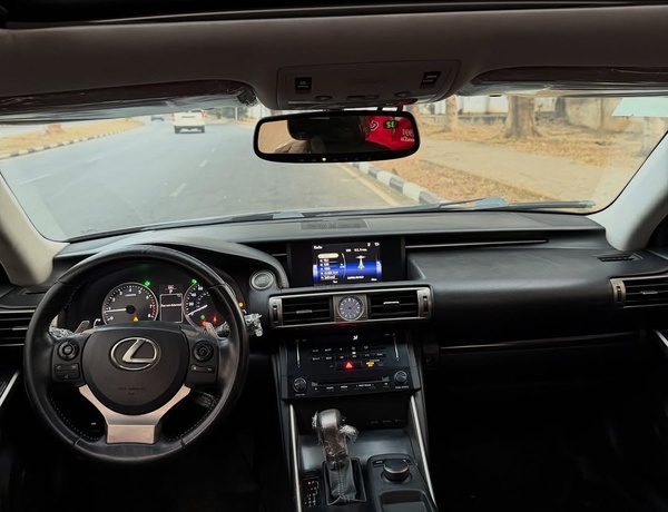 Extremely Super Clean Lexus IS250 2014 for Sale In Abuja
