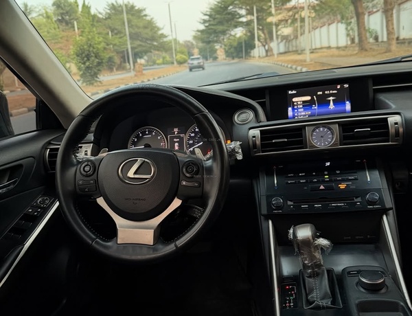 Extremely Super Clean Lexus IS250 2014 for Sale In Abuja