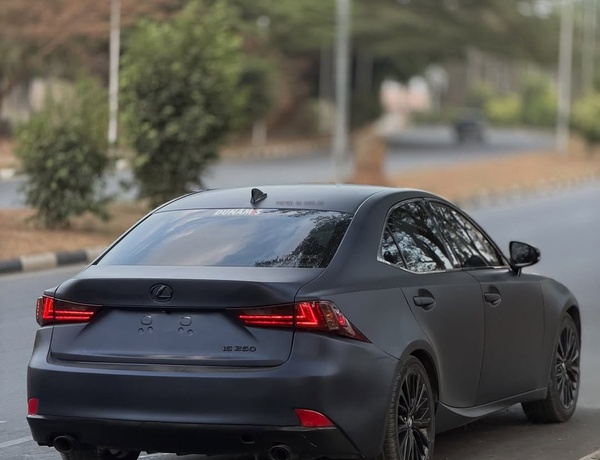 Extremely Super Clean Lexus IS250 2014 for Sale In Abuja