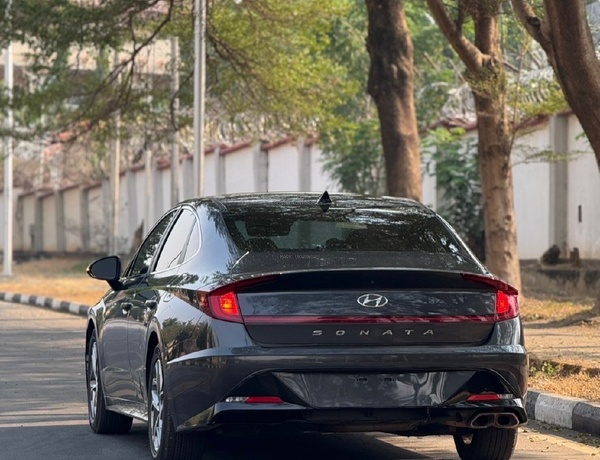 Foreign Used 2020 Hyundai Sonata (Very Clean) for Sale In Abuja