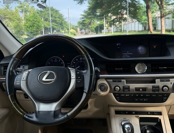 LEXUS ES350 2013 FOR SALE