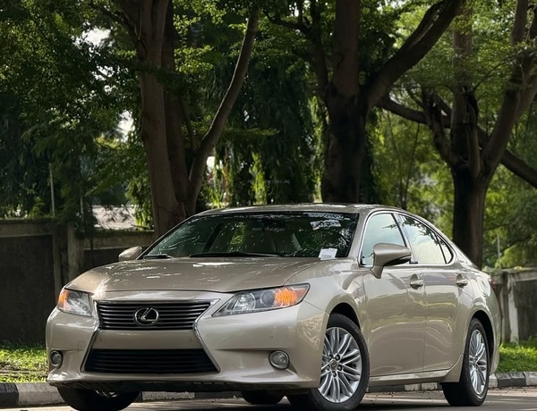 LEXUS ES350 2013 FOR SALE