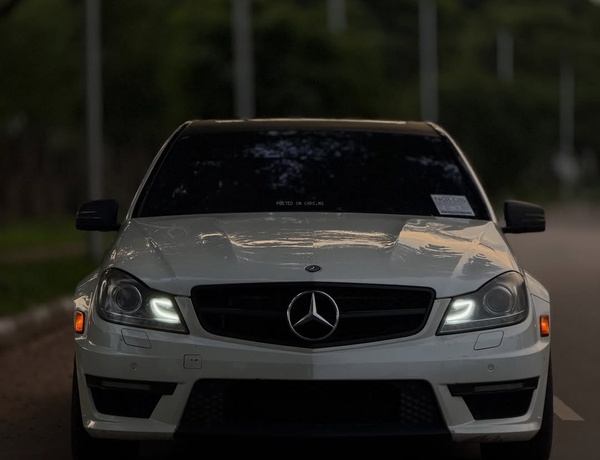MERCEDES C63 AMG 2012 FOR SALE