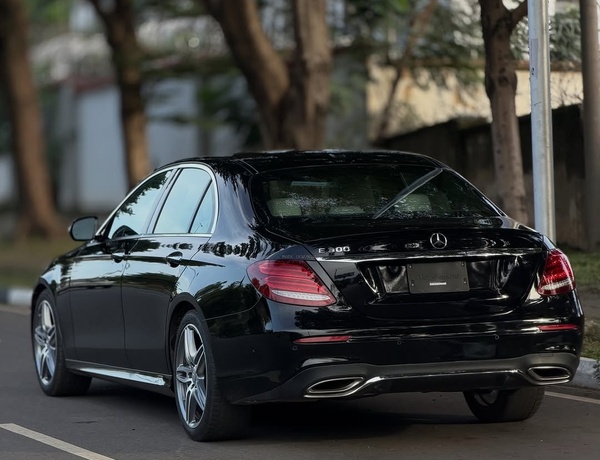 MERCEDES-BENZ E300 2017 FOR SALE