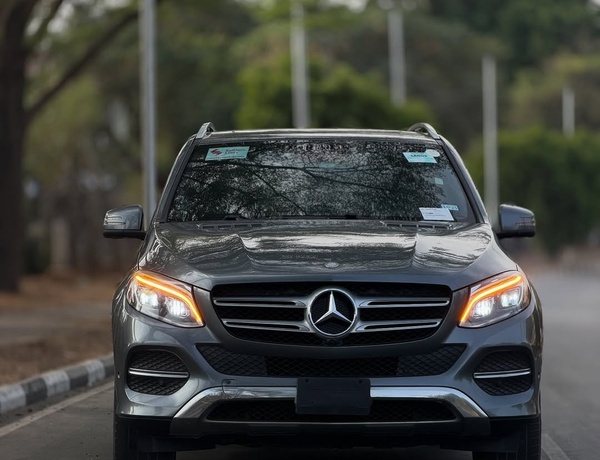 Foreign Used Mercedes-Benz GLE350 2017 – Luxury, Space & Road Presence