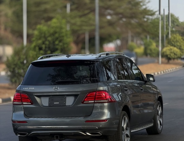Foreign Used Mercedes-Benz GLE350 2017 – Luxury, Space & Road Presence