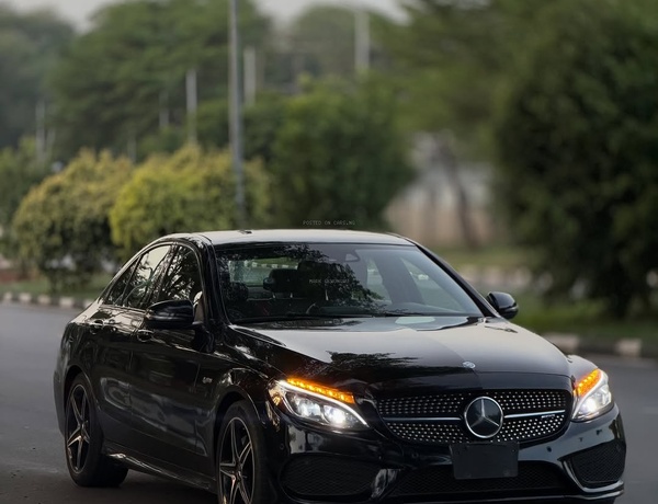 Mercedes-Benz GLE450 Coupe 2016 – Turbo Power, Aggressive Design