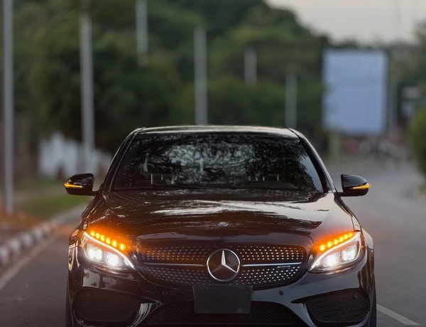 Mercedes-Benz GLE450 Coupe 2016 – Turbo Power, Aggressive Design