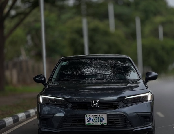 2021 HONDA CIVIC – FOREIGN USED | SPORTY & RELIABLE SEDAN 