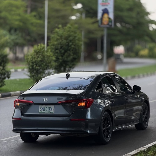 2021 HONDA CIVIC – FOREIGN USED | SPORTY & RELIABLE SEDAN 