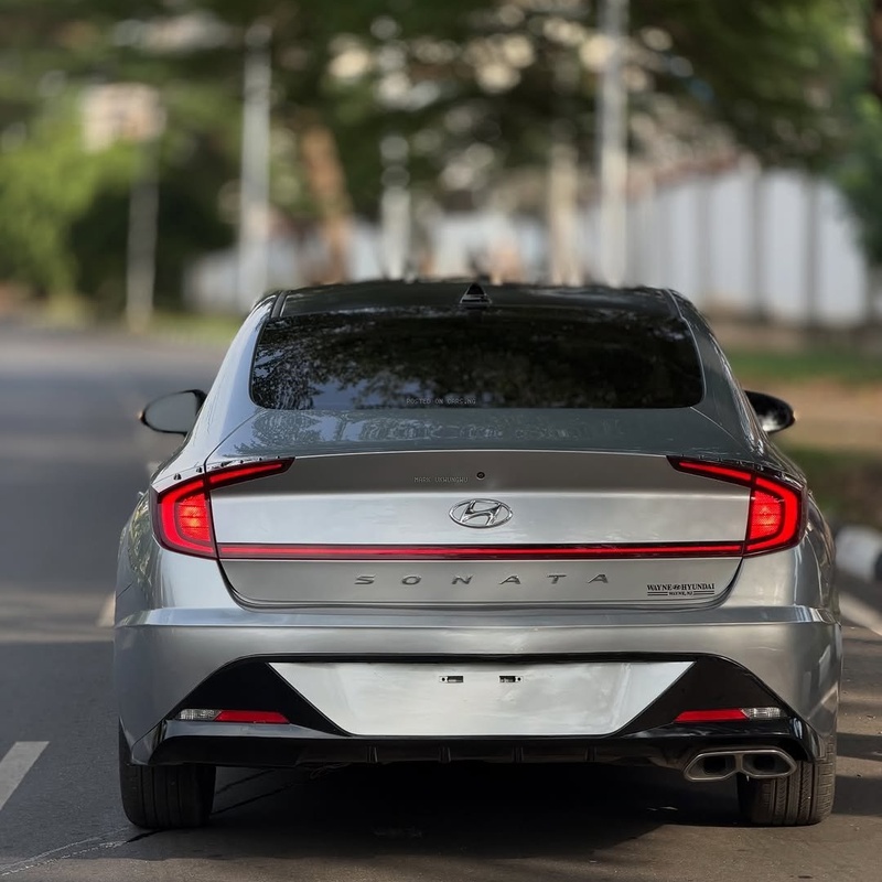 2021 HYUNDAI SONATA – FOREIGN USED | MODERN & LUXURY SEDAN image