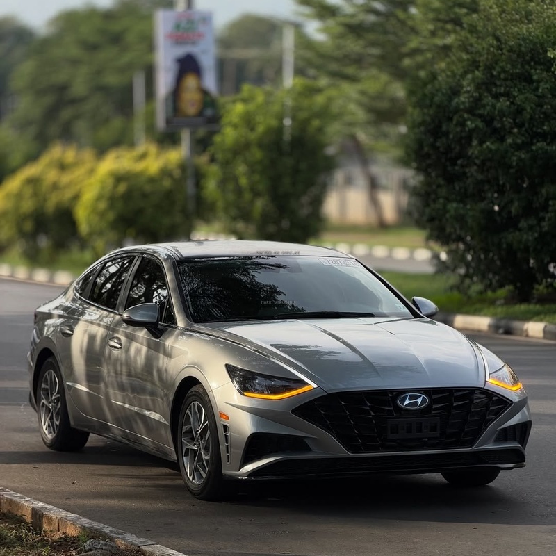2021 HYUNDAI SONATA – FOREIGN USED | MODERN & LUXURY SEDAN image