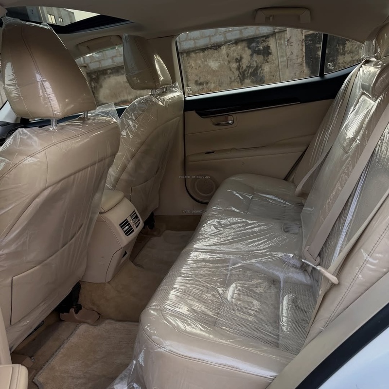 Foreign Used 2015 Lexus ES350 for Sale In Abuja image