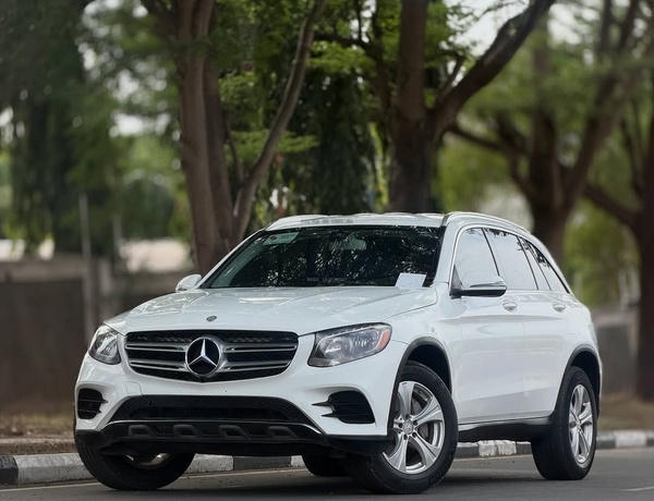 Sharp  Mercedes-Benz GLC300 2016  Foreign Used – Smooth Drive, Clean Interior