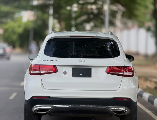 Sharp  Mercedes-Benz GLC300 2016  Foreign Used – Smooth Drive, Clean Interior