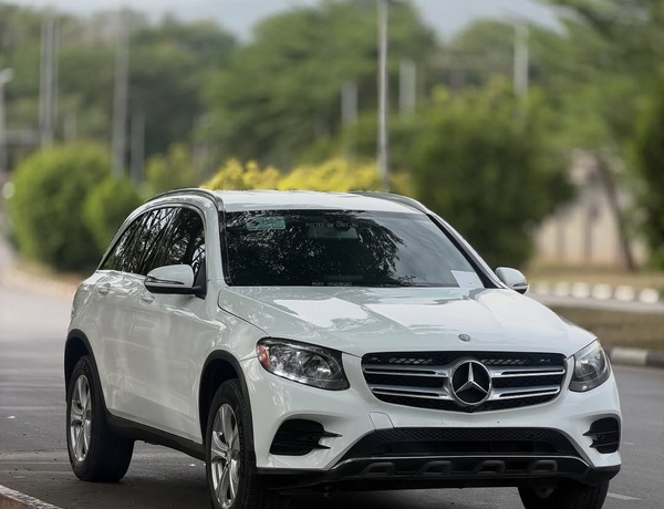 Sharp  Mercedes-Benz GLC300 2016  Foreign Used – Smooth Drive, Clean Interior