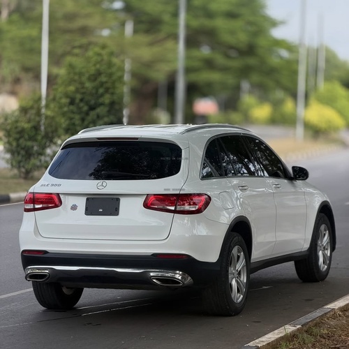 Sharp  Mercedes-Benz GLC300 2016  Foreign Used – Smooth Drive, Clean Interior