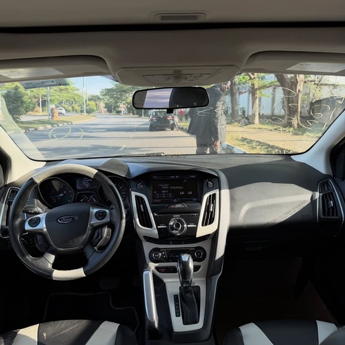 FOREIGN USED FORD FOCUS TITANIUM 2013 MODEL FOR SALE IN ABUJA