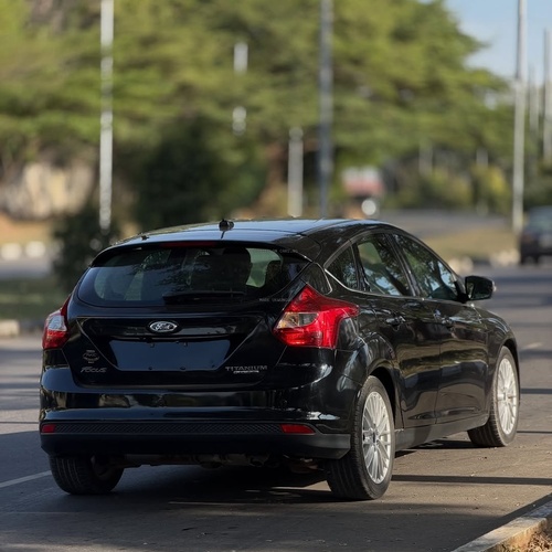 FOREIGN USED FORD FOCUS TITANIUM 2013 MODEL FOR SALE IN ABUJA