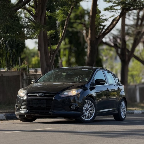 FOREIGN USED FORD FOCUS TITANIUM 2013 MODEL FOR SALE IN ABUJA