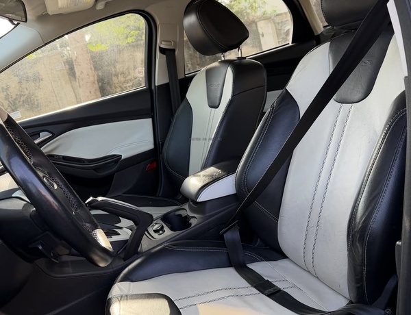 FOREIGN USED FORD FOCUS TITANIUM 2013 MODEL FOR SALE IN ABUJA
