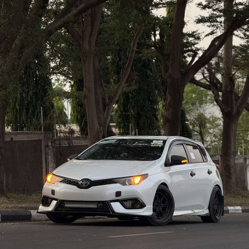 Foreign Used Toyota iM Tuned 2016 model for Sale In Abuja