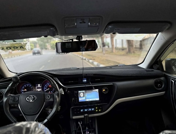 Foreign Used Toyota iM Tuned 2016 model for Sale In Abuja