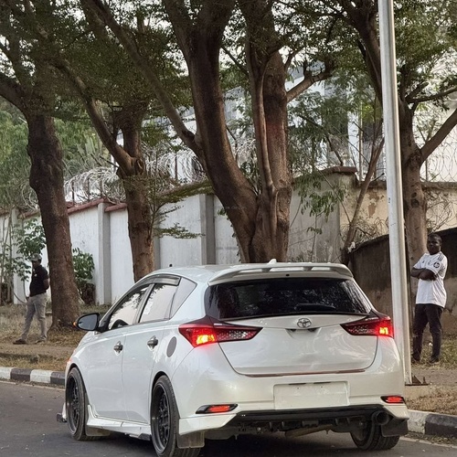 Foreign Used Toyota iM Tuned 2016 model for Sale In Abuja