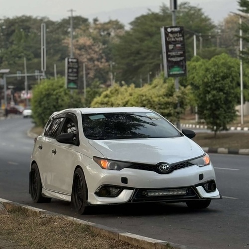 Foreign Used Toyota iM Tuned 2016 model for Sale In Abuja