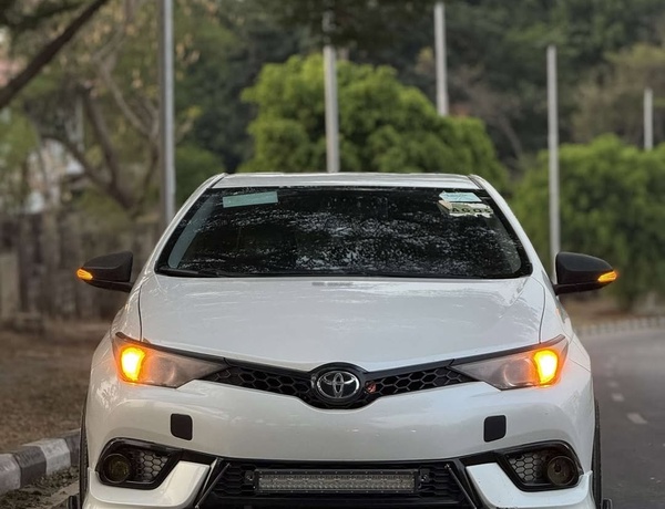 Foreign Used Toyota iM Tuned 2016 model for Sale In Abuja