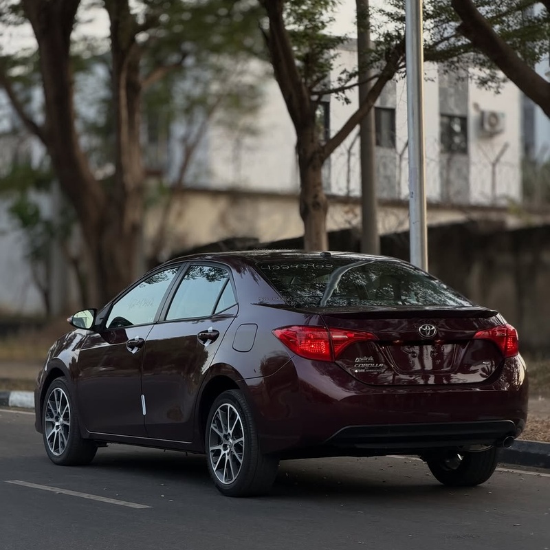 Foreign Used Toyota Corolla SE 2017 for Sale In Abuja image
