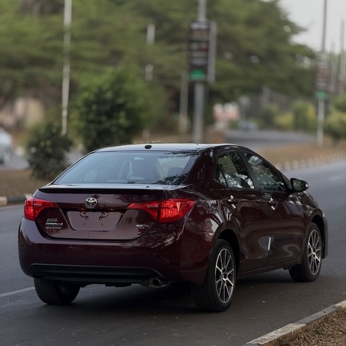 Foreign Used Toyota Corolla SE 2017 for Sale In Abuja