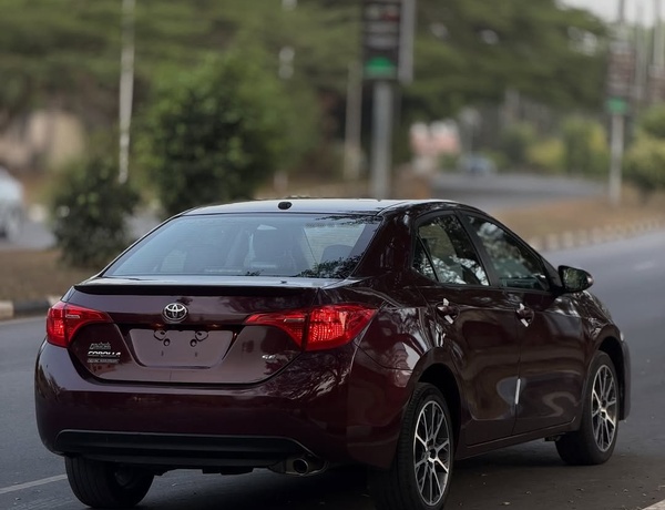 Foreign Used Toyota Corolla SE 2017 for Sale In Abuja