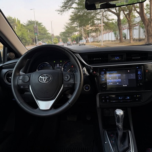 Foreign Used Toyota Corolla SE 2017 for Sale In Abuja