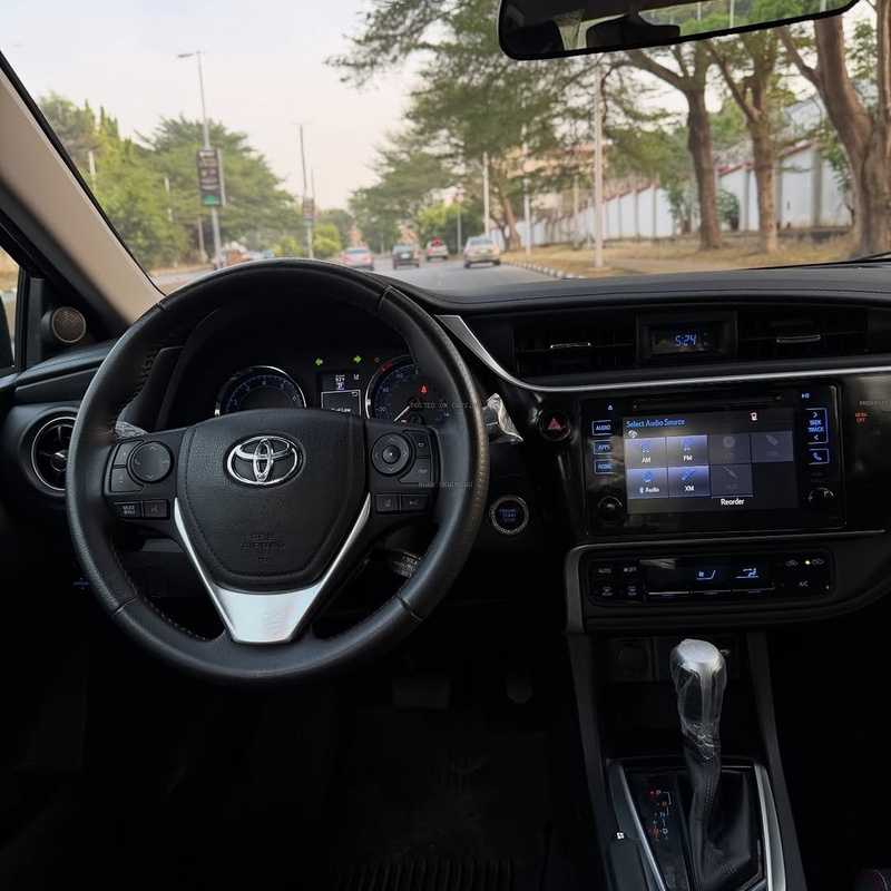Foreign Used Toyota Corolla SE 2017 for Sale In Abuja image
