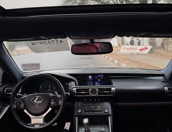Foreign Used LEXUS IS350 2015 for Sale In Lagos