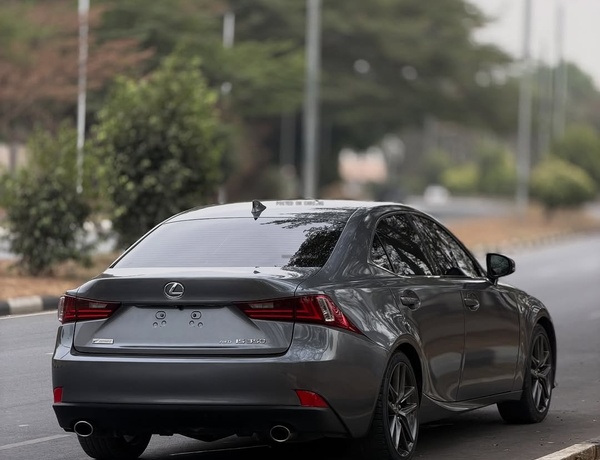 Foreign Used LEXUS IS350 2015 for Sale In Lagos