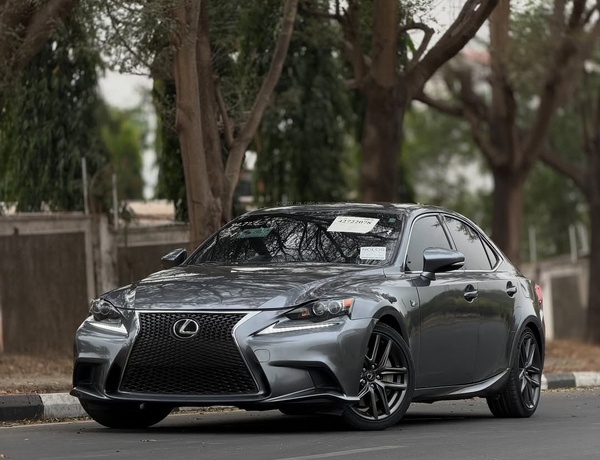 Foreign Used LEXUS IS350 2015 for Sale In Lagos
