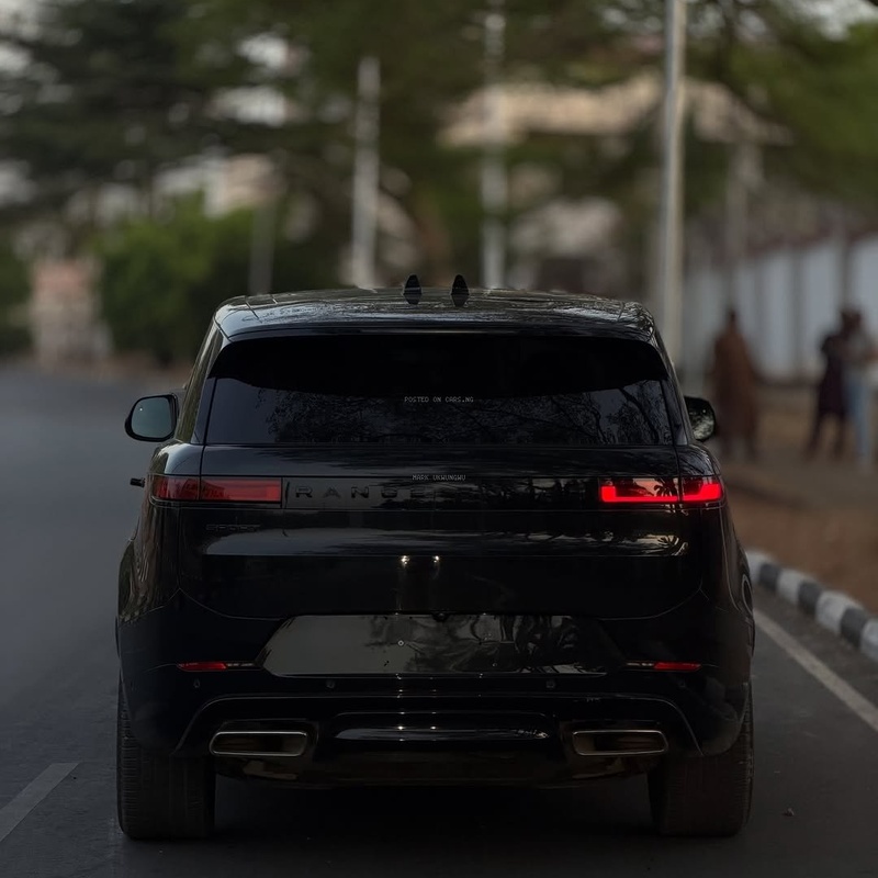 Stand Out in Style – Sharp Range Rover Sport 2024 SUV for Sale image