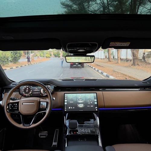 Stand Out in Style – Sharp Range Rover Sport 2024 SUV for Sale